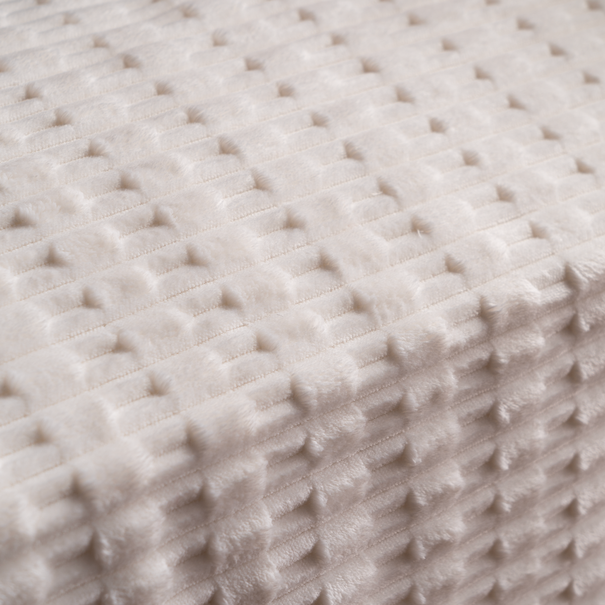 Plush Faux Fur Sofa Throw with Waffle Texture
