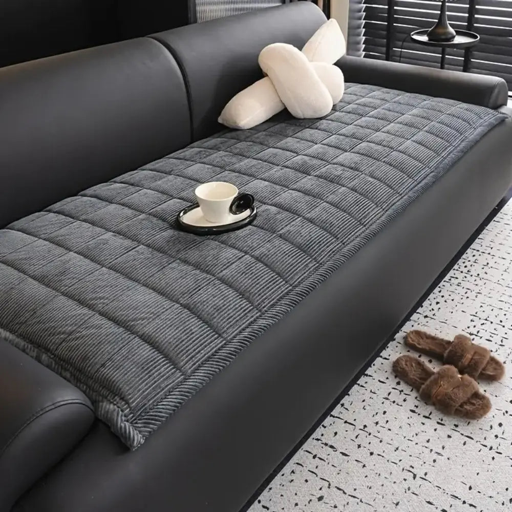 Quilted Couch Cover with Ribbed Edge