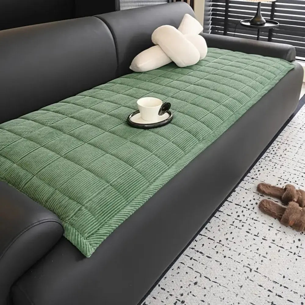 Quilted Couch Cover with Ribbed Edge