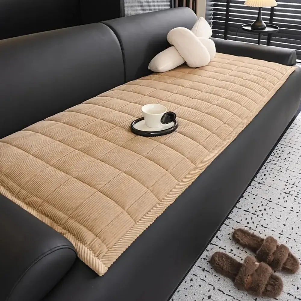 Quilted Couch Cover with Ribbed Edge