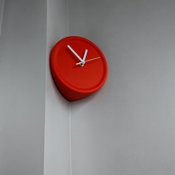 Nordic Resin Corner Wall Clock Round Shape