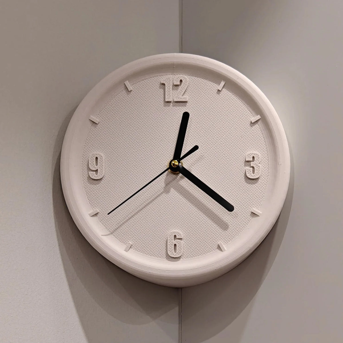 Nordic Resin Corner Wall Clock Round Shape