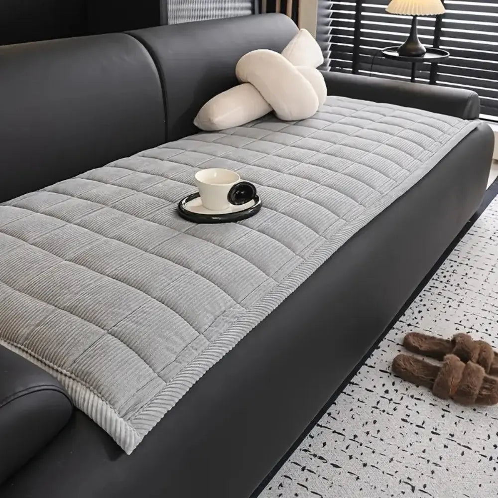 Quilted Couch Cover with Ribbed Edge