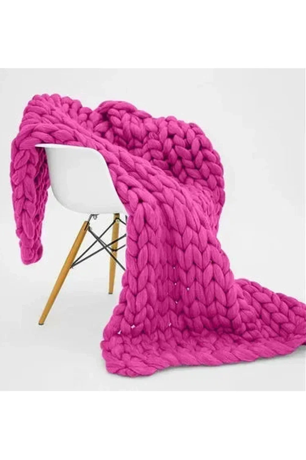 Soft Chunky Knit Blanket with Braided Texture